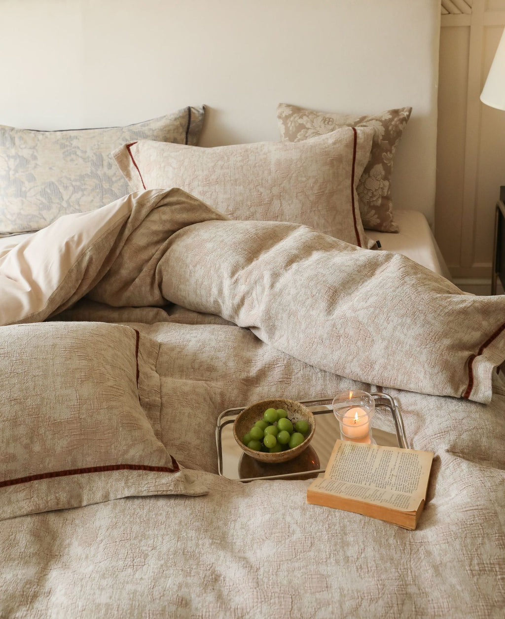 The Sculpted Trace | Embossed Jacquard Bed Linen