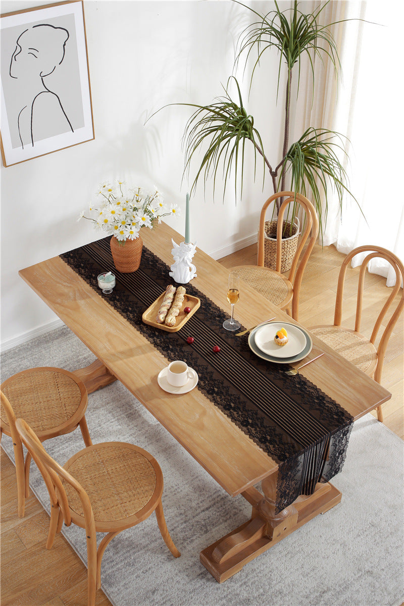 Floral Lace Table Runner – Elegant Sheer Design Berriscent