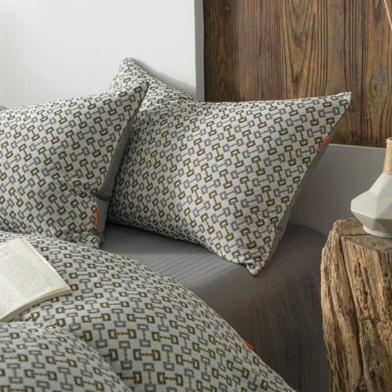 Looméa Cotton Yarn-Woven Bedding Collection Berriscent