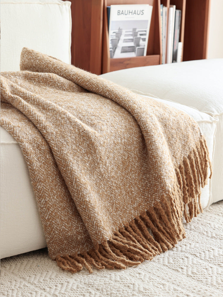 Nordic Softline Woven Throw Blanket Berriscent