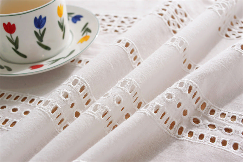 White Haven Lace Tablecloth | Pure Cotton Decorative Cover Berriscent