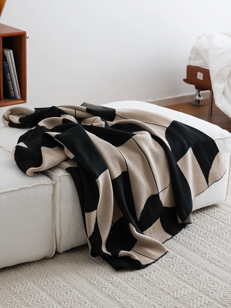 Soft Geometry Throw Blanket — Black & Sand Berriscent