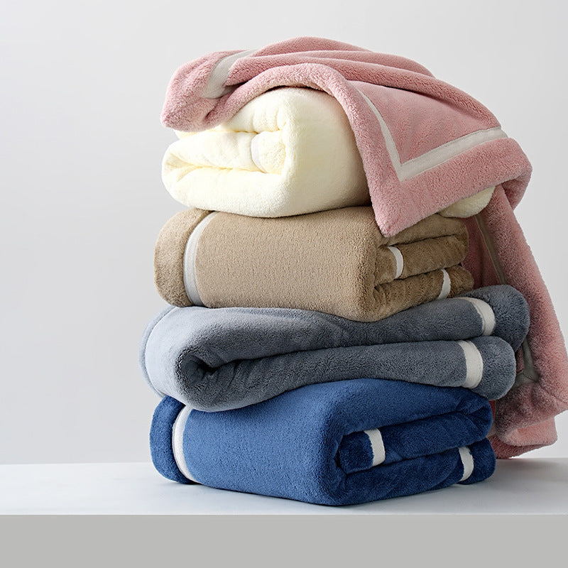 LuxeCloud Bath Towel – 170 × 90 cm, Antibacterial Fibre Blend Berriscent