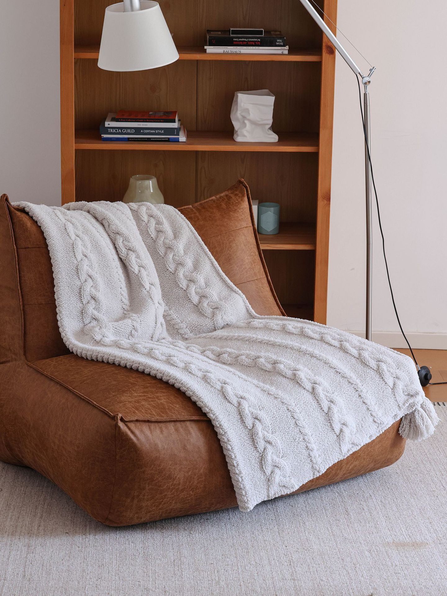 Braided Relief Thick Throw Berriscent