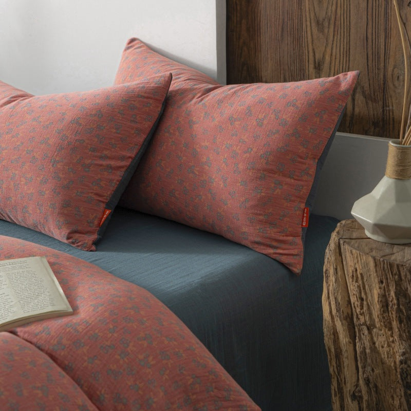 Looméa Cotton Yarn-Woven Bedding Collection Berriscent