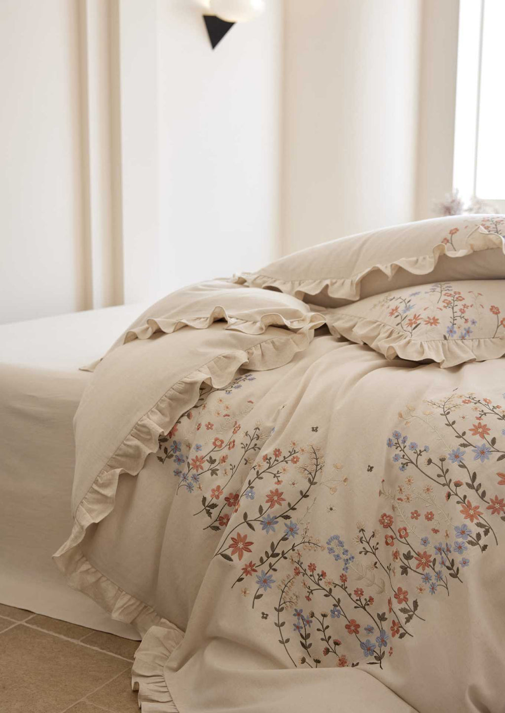The Wildflower Heirloom | Ruffled & Embroidered Linen Cotton Bed Linen
