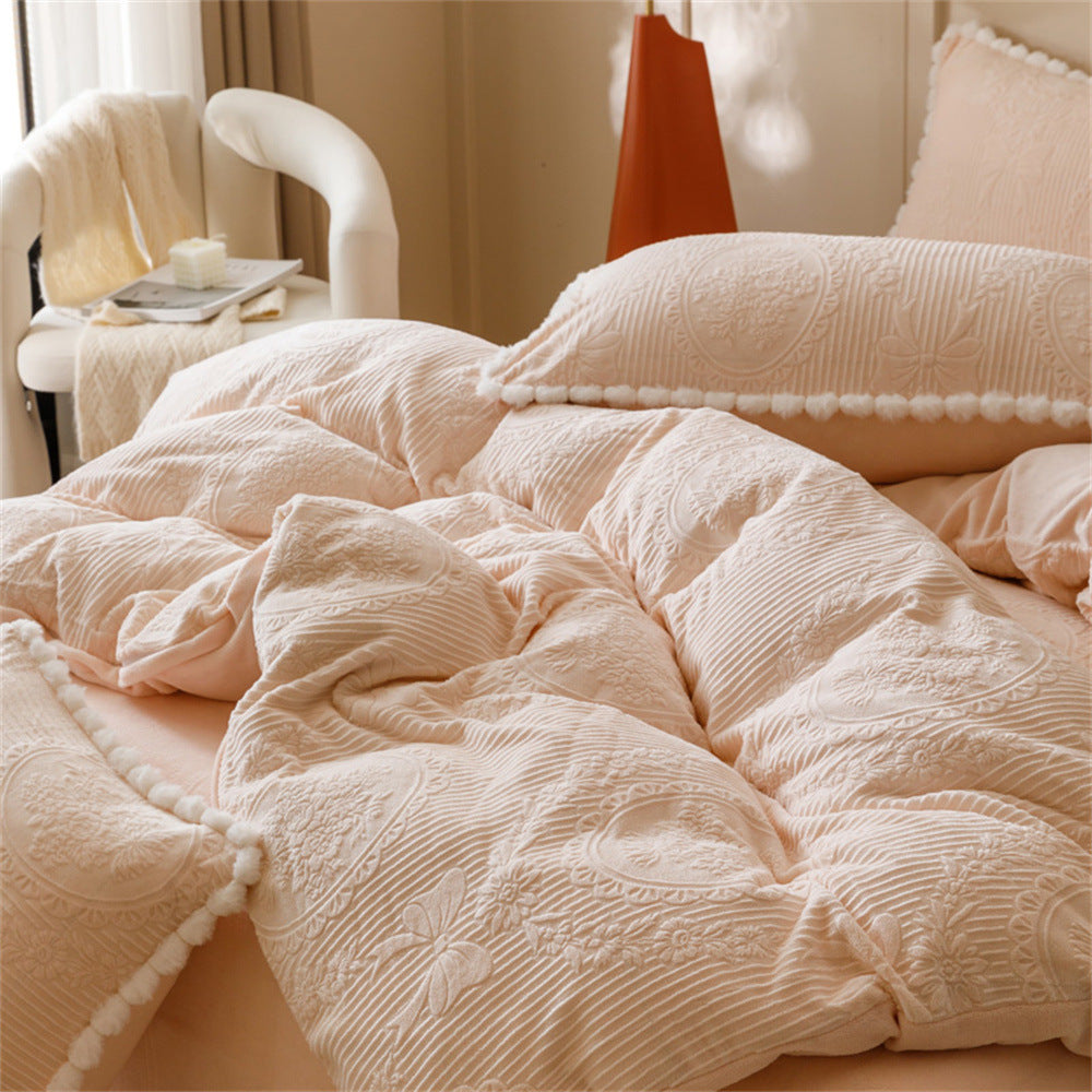 Embossed Plush Flannel Bedding Set – Blush Berriscent