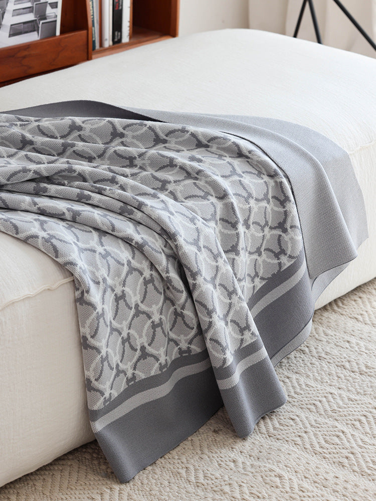 Loommark Woven Pattern Throw Berriscent