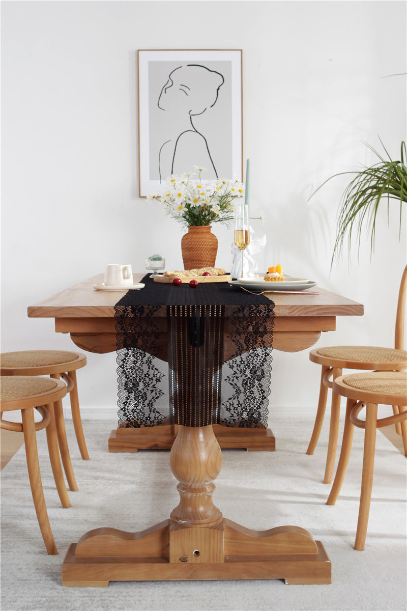 Floral Lace Table Runner – Elegant Sheer Design Berriscent