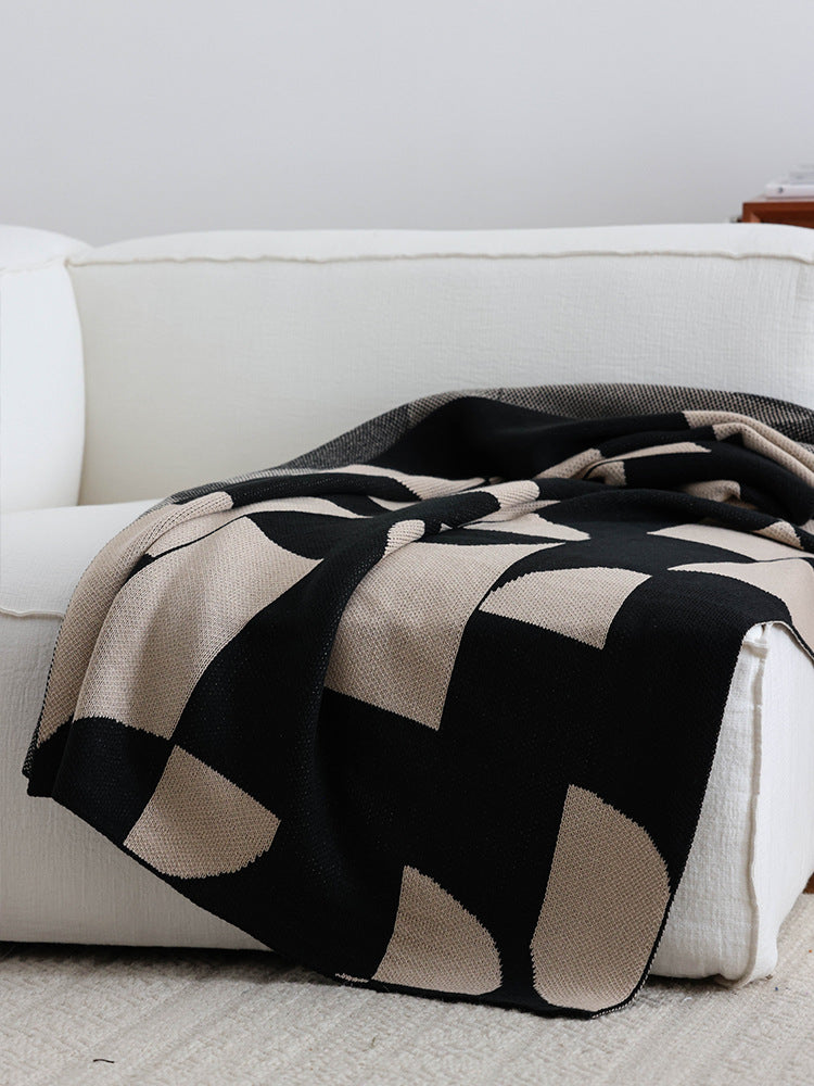 Soft Geometry Throw Blanket — Black & Sand Berriscent