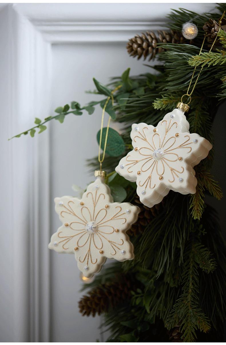 Snowlit Grace Christmas Ornaments – Elegant White & Gold Holiday Collection