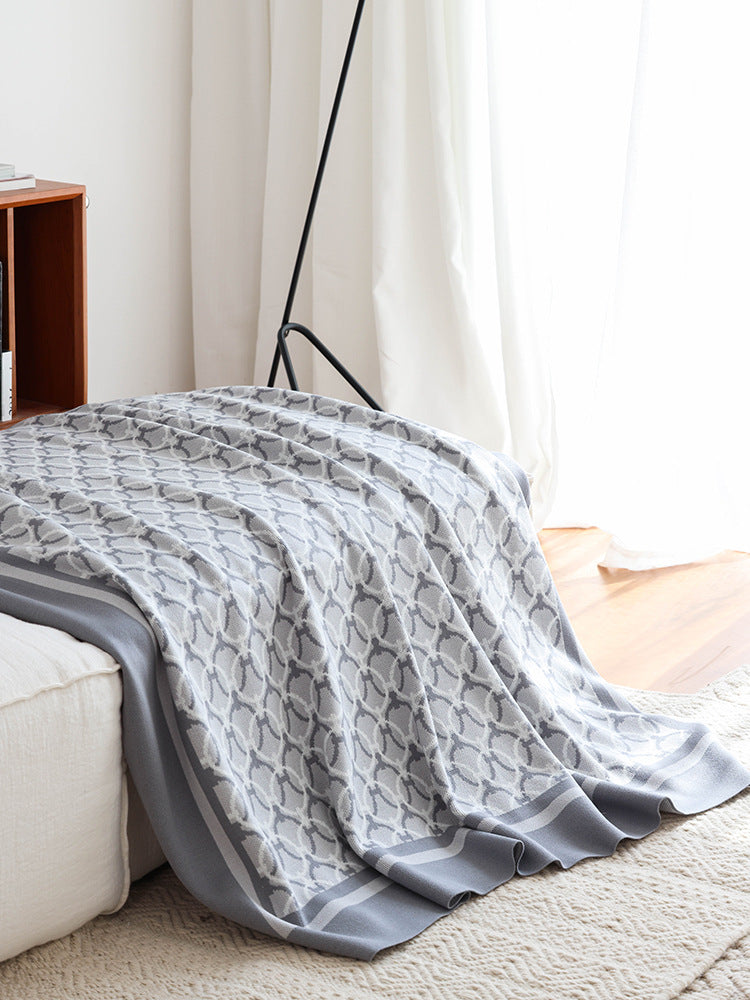 Loommark Woven Pattern Throw Berriscent