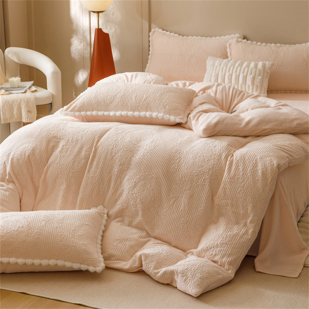 Embossed Plush Flannel Bedding Set – Blush Berriscent