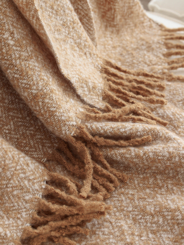 Nordic Softline Woven Throw Blanket Berriscent