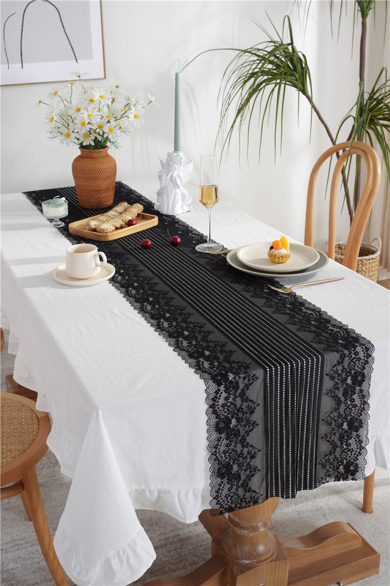 White Tablecloth and Black Lace Runner Set Berriscent