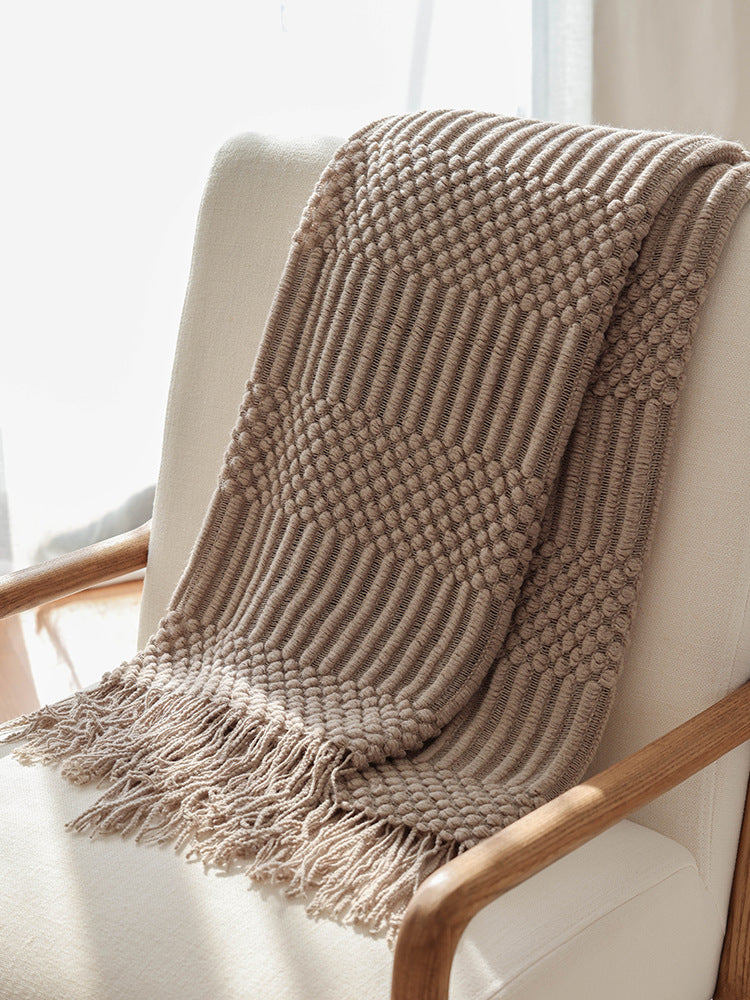 Textured Woven Fringe Throw in Acrylic Fibre Berriscent
