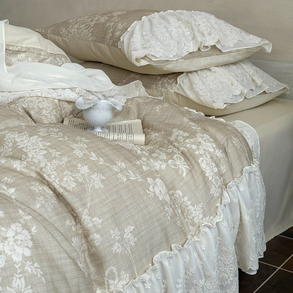 Maison Fleur Lace-Trim Bedding Set - Soft Linen Beige Berriscent
