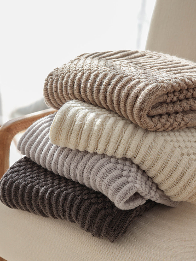 Textured Woven Fringe Throw in Acrylic Fibre Berriscent