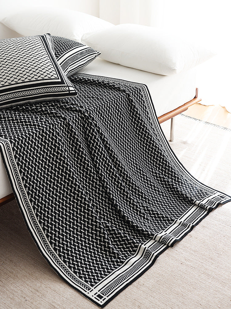 Axis Pattern Throw & Pillowcase Set Berriscent