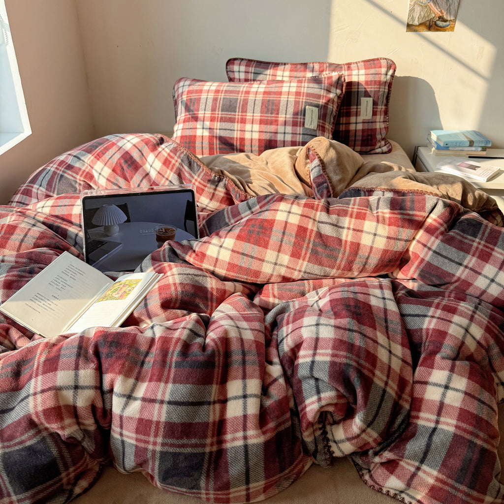 Warm Cabin Flannel Bedding Set Berriscent