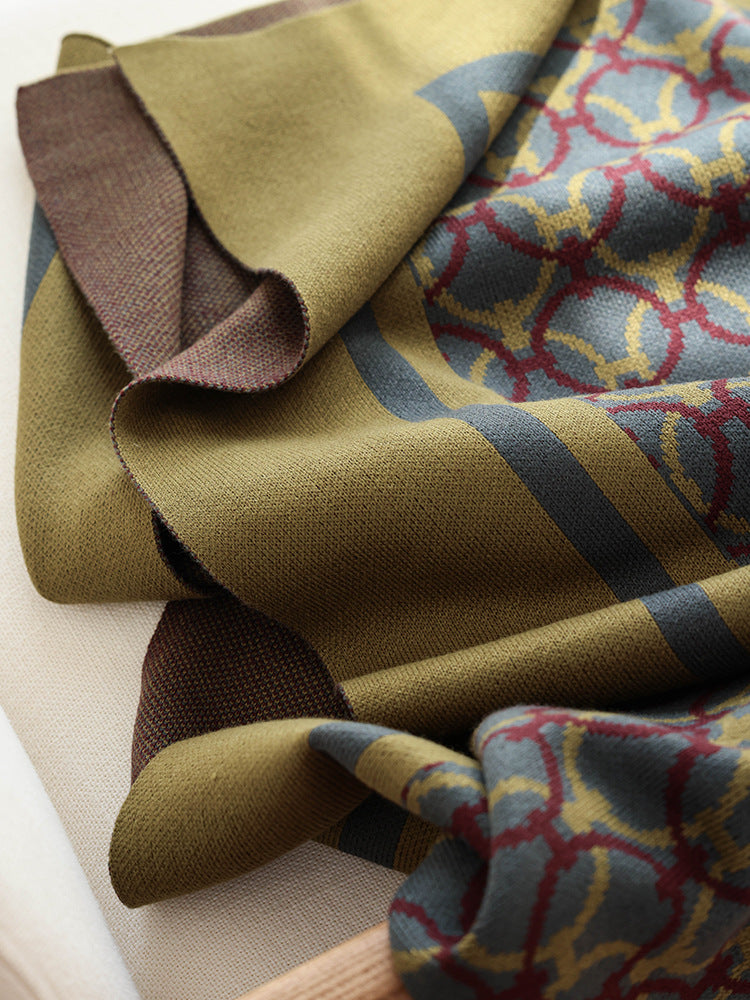 Loommark Woven Pattern Throw Berriscent