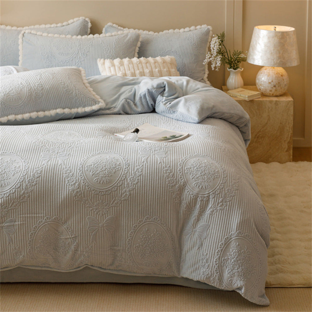Embossed Plush Flannel Bedding Set – Blue Berriscent