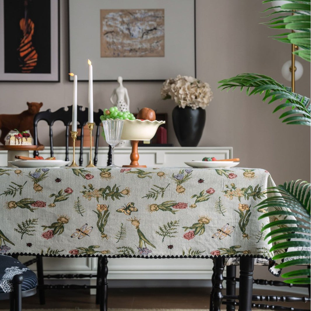 Botanical Jacquard Tablecloth Berriscent