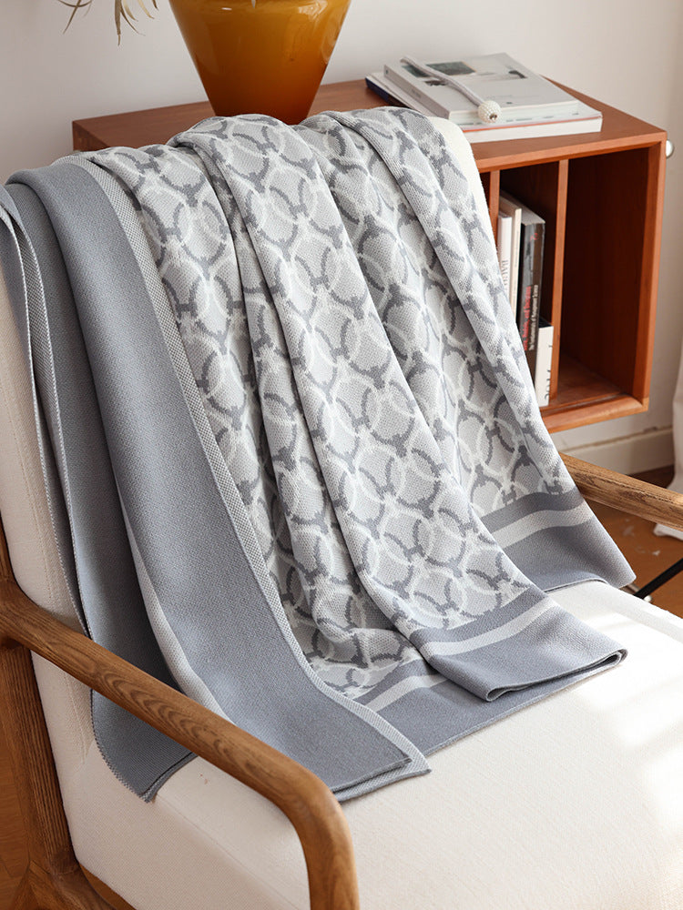 Loommark Woven Pattern Throw Berriscent