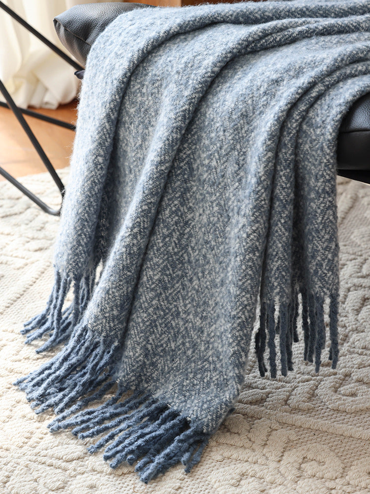 Nordic Softline Woven Throw Blanket Berriscent
