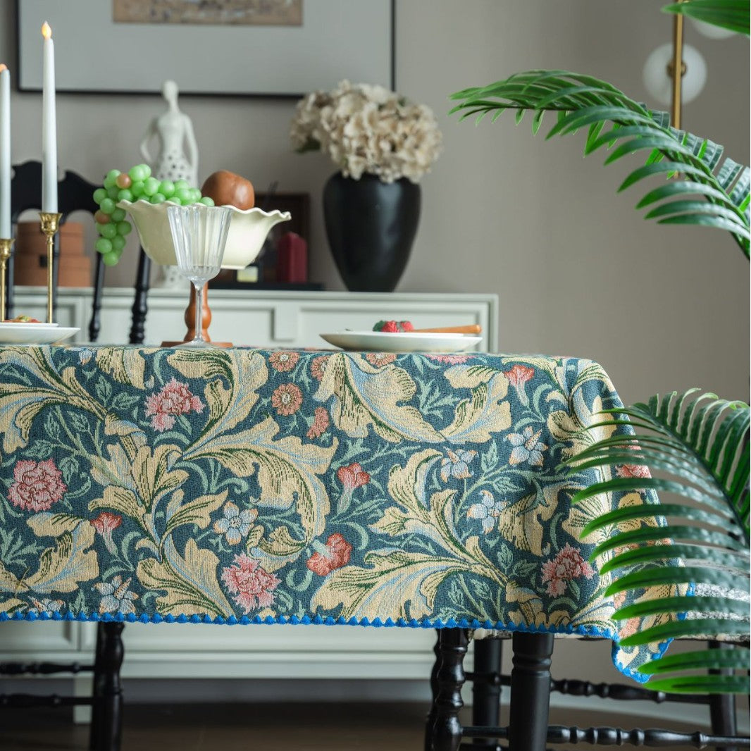 Botanical Jacquard Tablecloth Berriscent