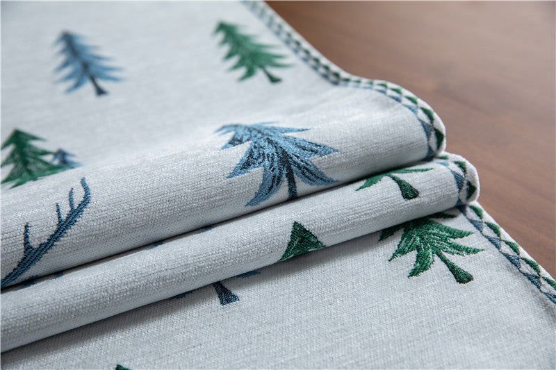 Evergreen Elegance Table Runner Berriscent