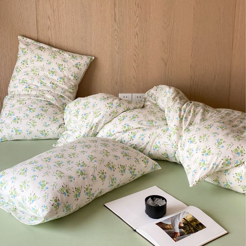Meadow Bloom Washed Cotton Bedding Set – 4 Piece Collection Berriscent