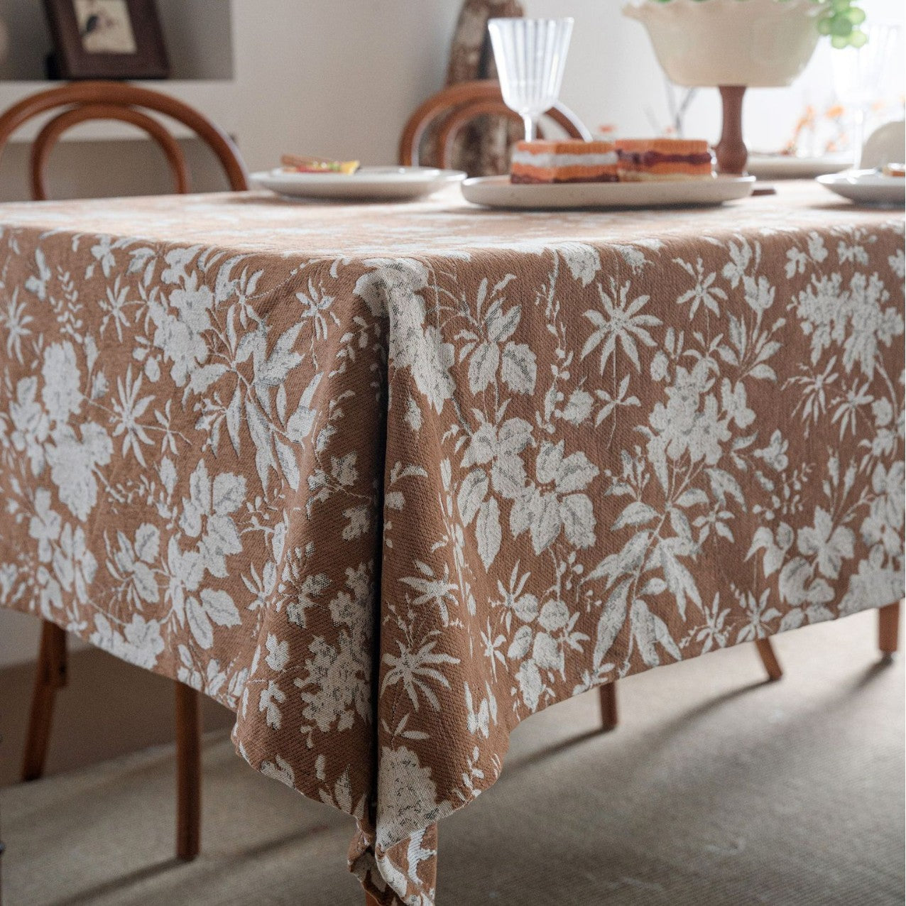 Botanical Weave Tablecloth Berriscent
