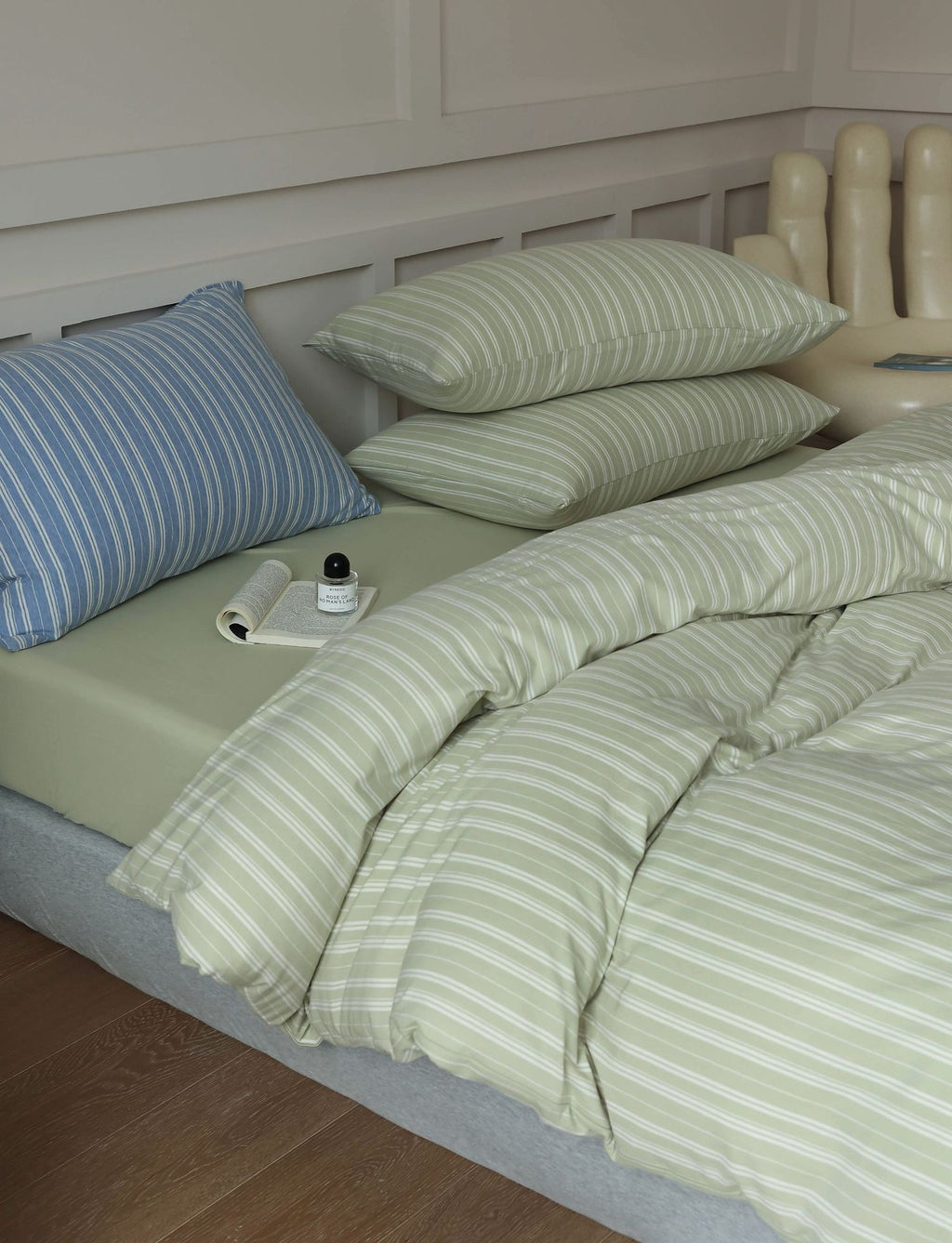 Soft Stripe Cotton Bedding Set — Sage Green Berriscent