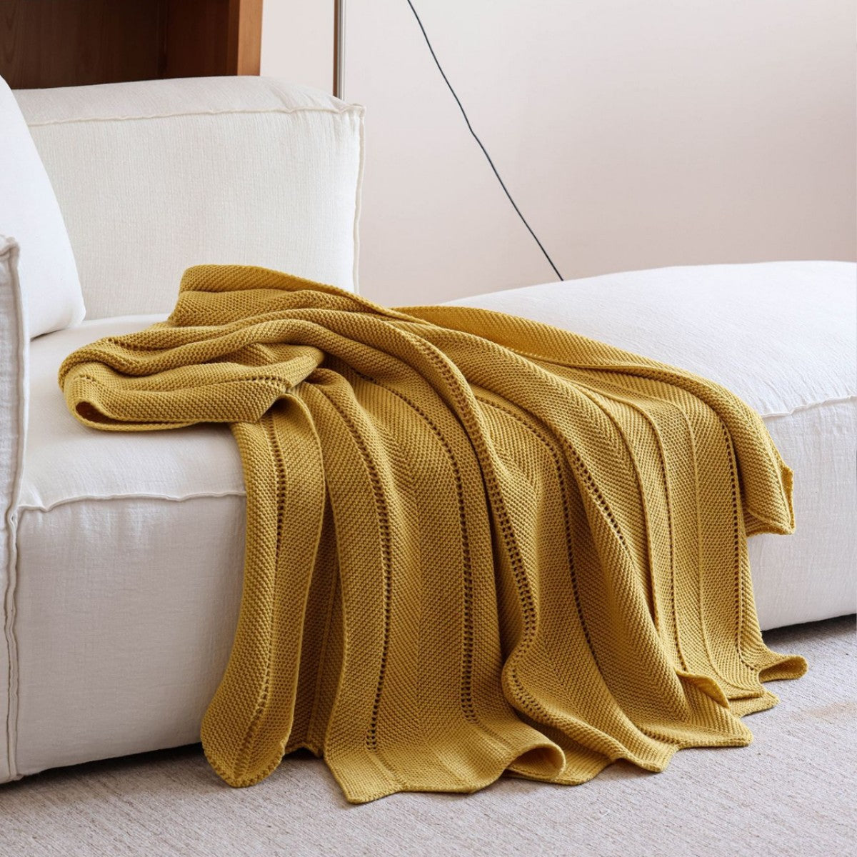  Elegant Textured Acrylic Throw Berriscent