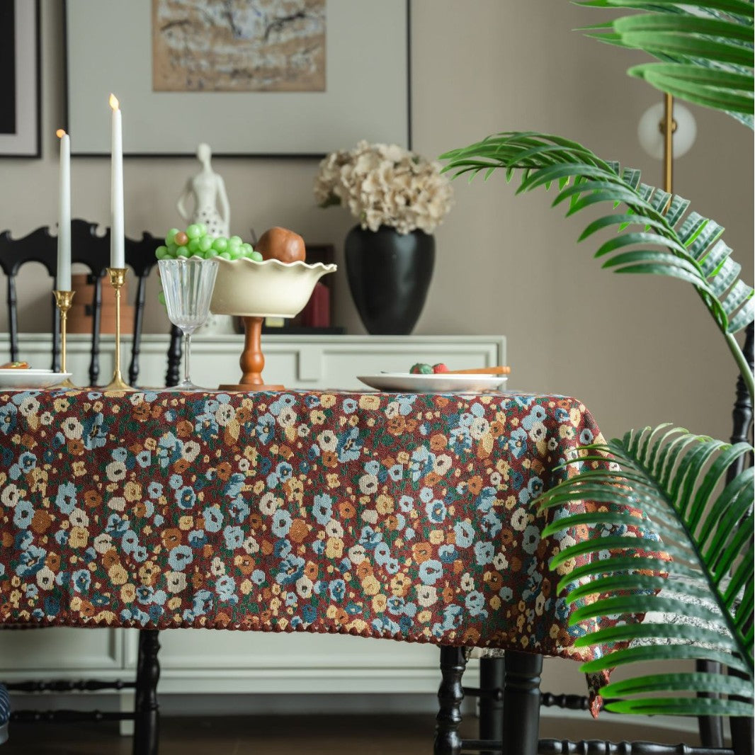 Botanical Jacquard Tablecloth Berriscent