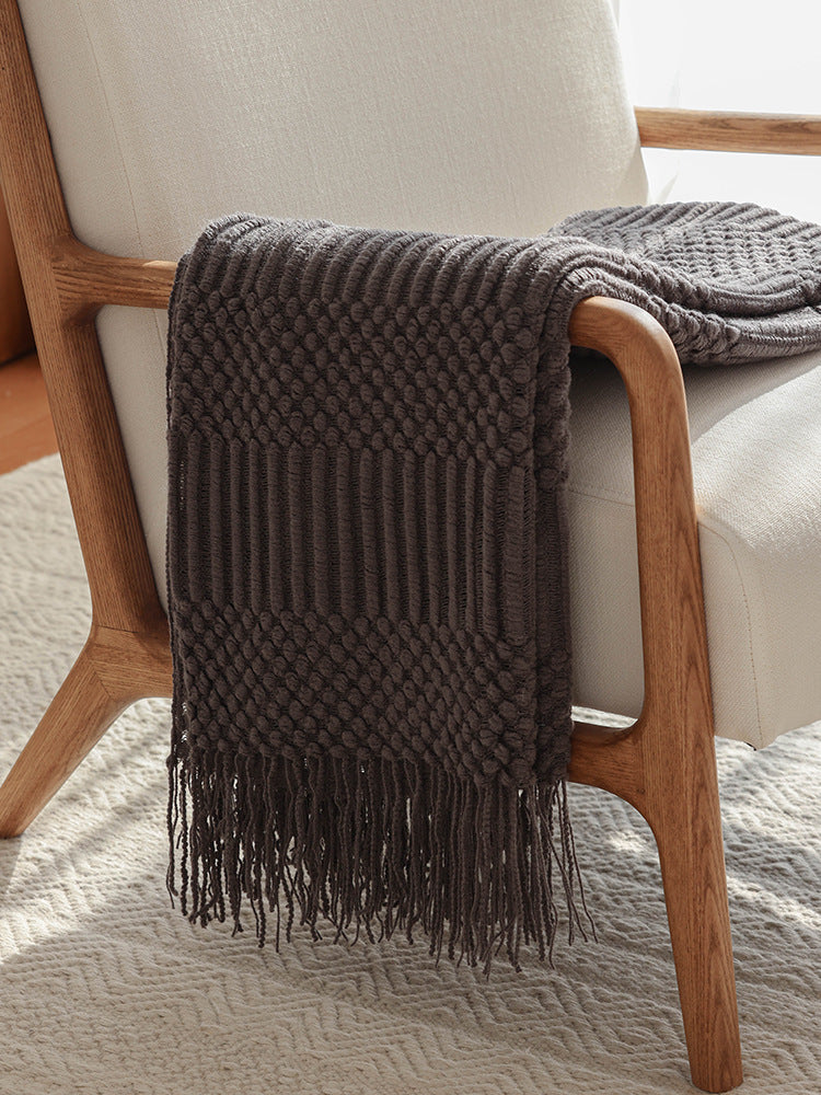 Textured Woven Fringe Throw in Acrylic Fibre Berriscent