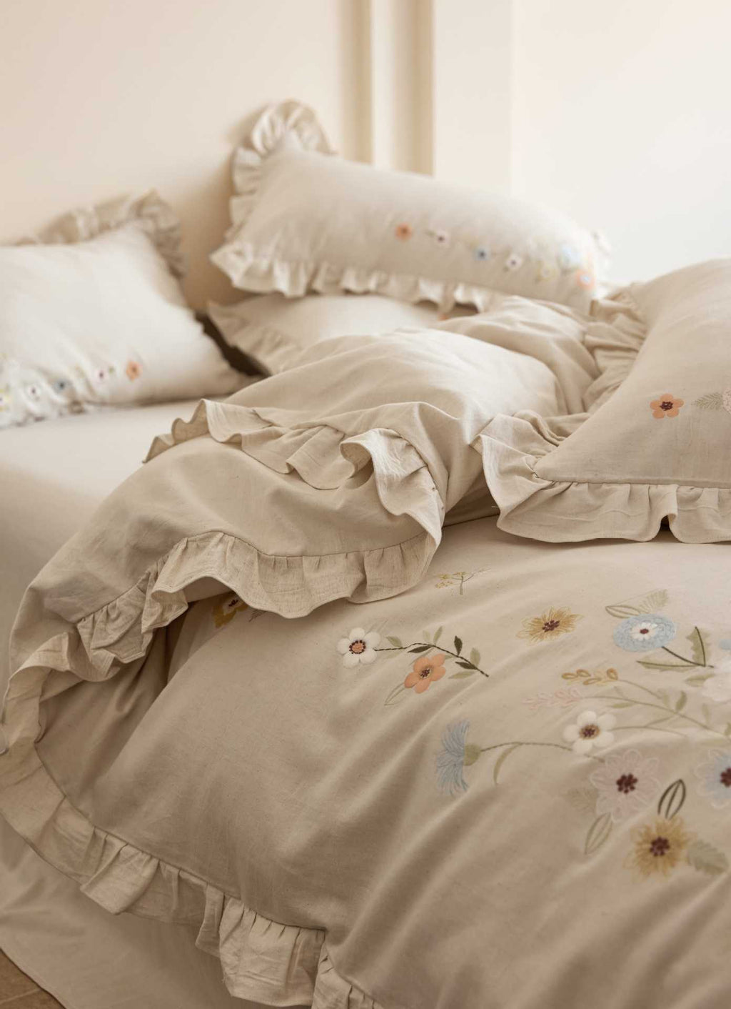 The Secret Garden Sprig | Ruffled & Embroidered Linen Cotton Bed Linen