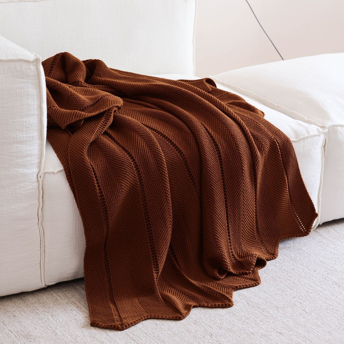  Elegant Textured Acrylic Throw Berriscent