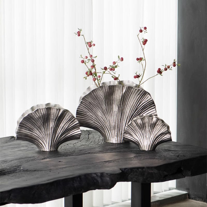 Aurora Fan-Shell Aluminium Vase Collection Berriscent