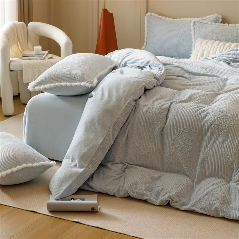 Embossed Plush Flannel Bedding Set – Blue Berriscent