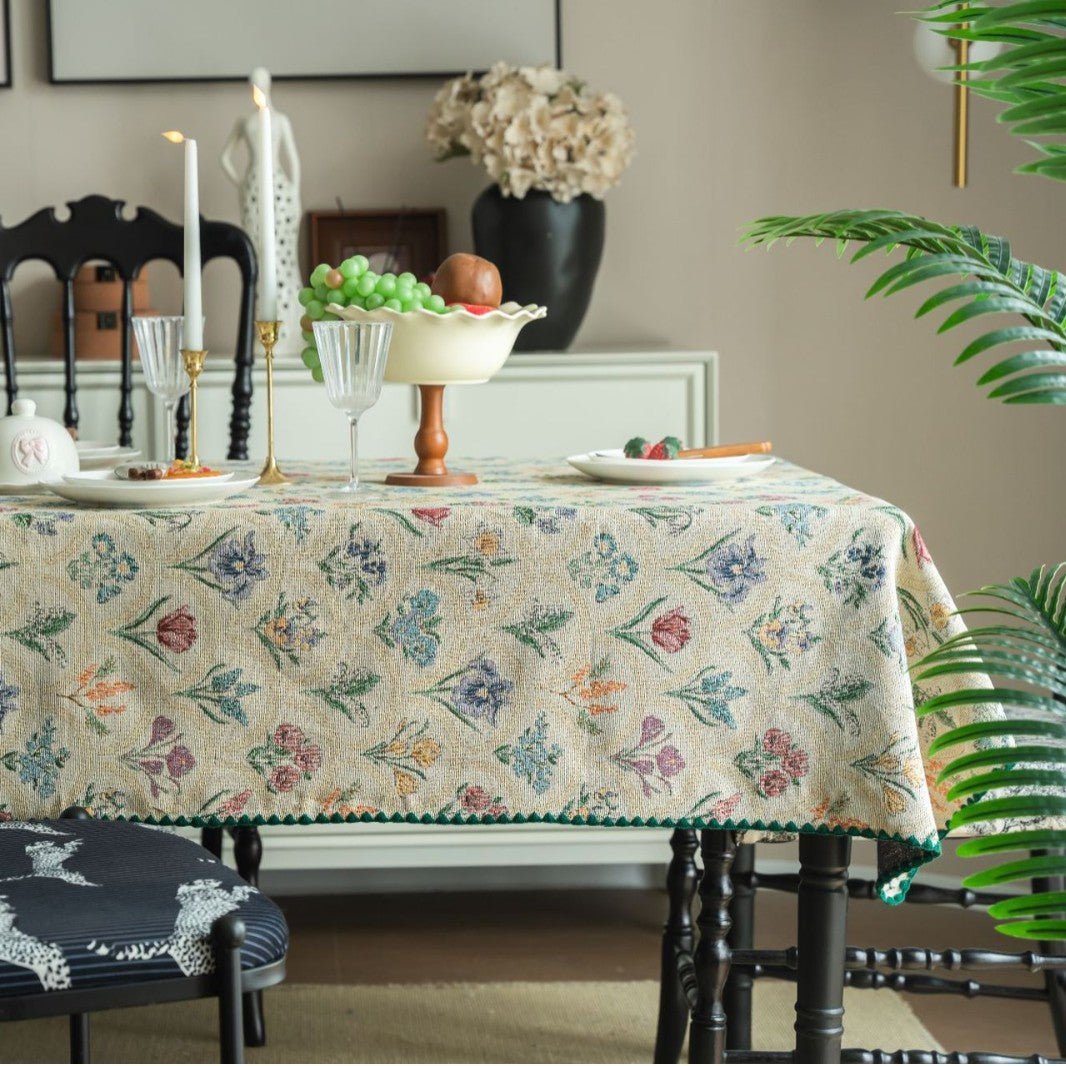 Botanical Jacquard Tablecloth Berriscent