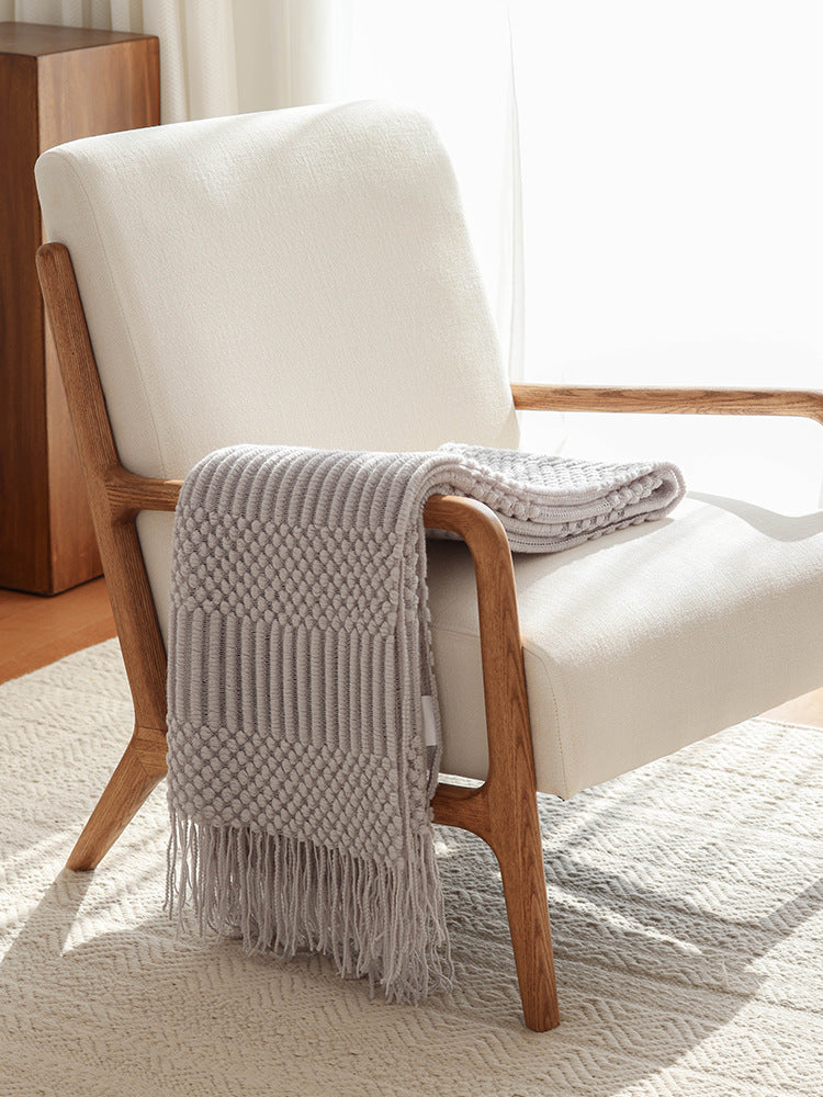 Textured Woven Fringe Throw in Acrylic Fibre Berriscent