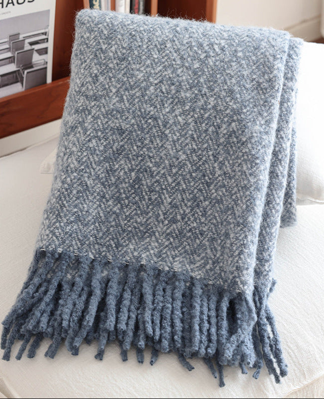 Nordic Softline Woven Throw Blanket Berriscent