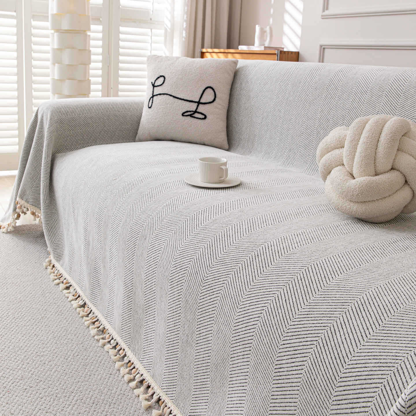 Pom-Tassel Chenille Sofa Cover Berriscent