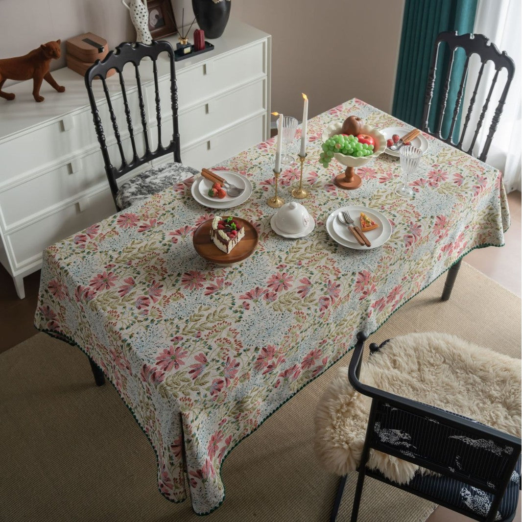 Botanical Jacquard Tablecloth Berriscent