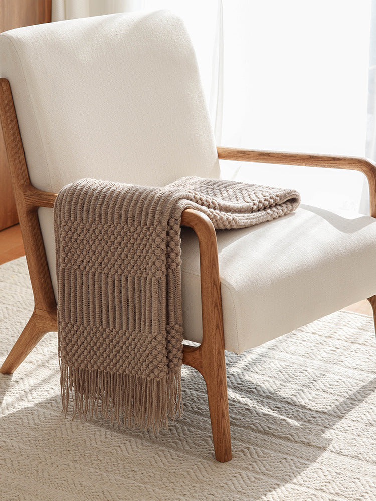 Textured Woven Fringe Throw in Acrylic Fibre Berriscent