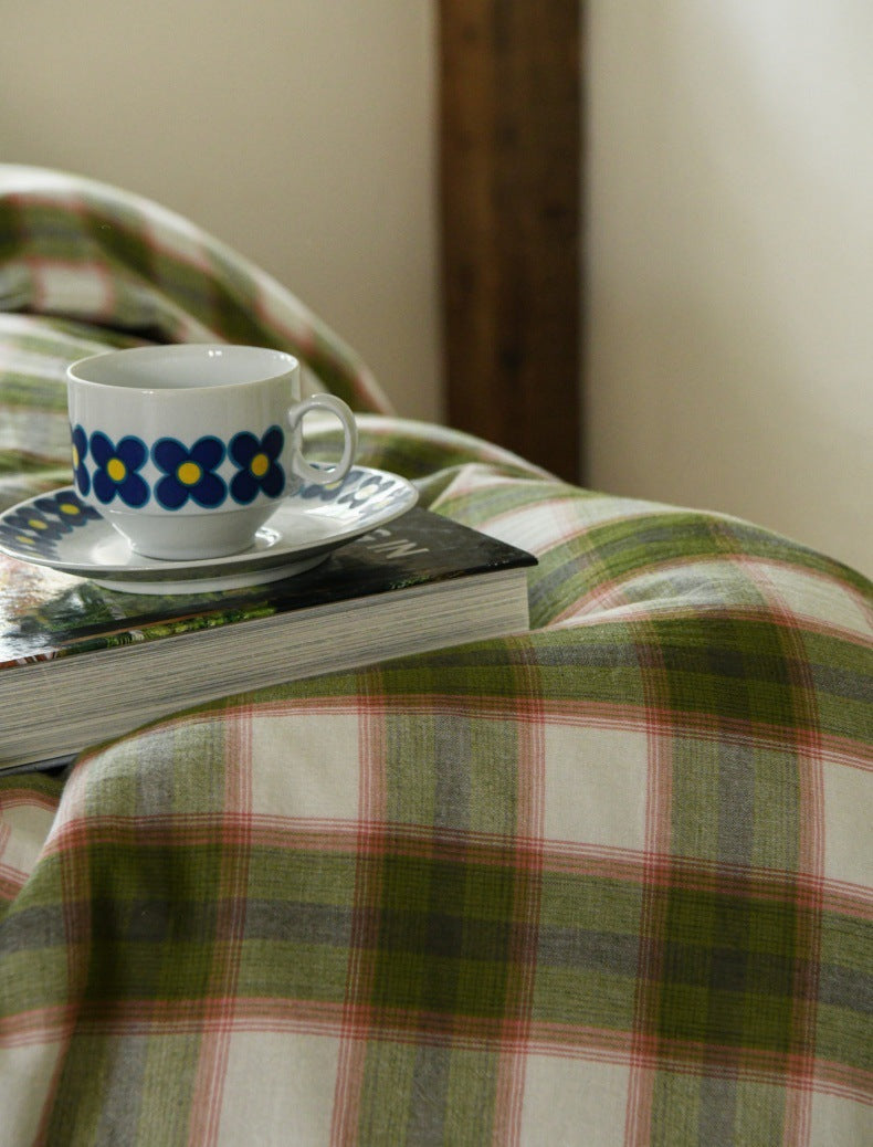 The Woodland Plaid | 60s High-Count Cotton Bed Linen