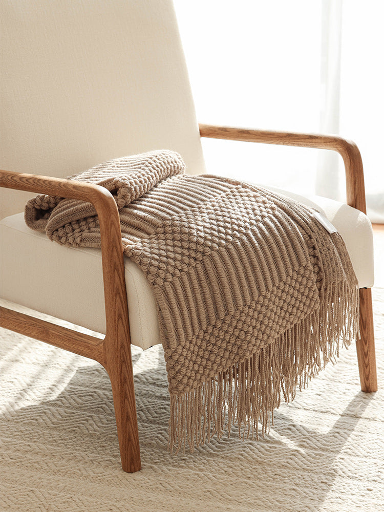 Textured Woven Fringe Throw in Acrylic Fibre Berriscent