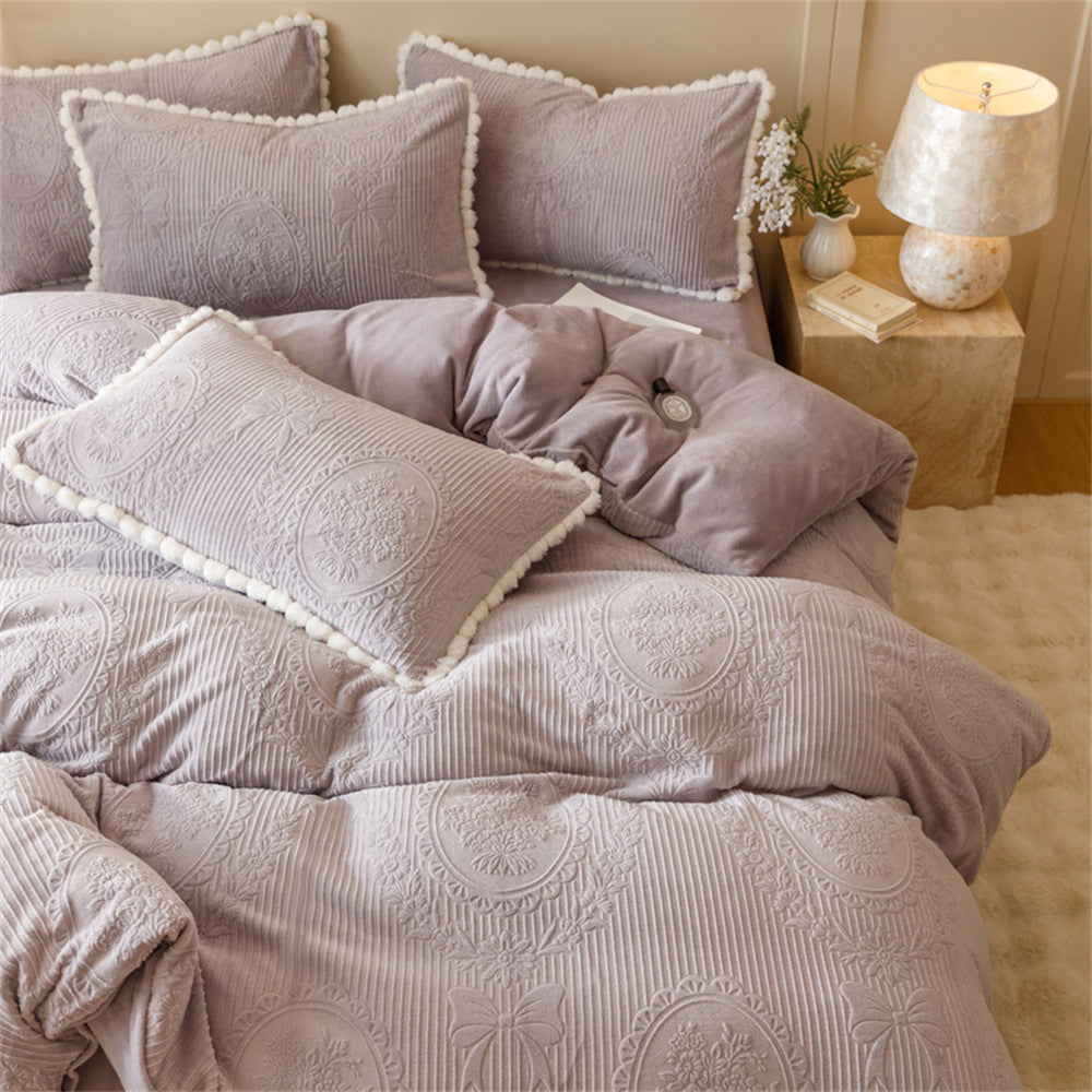 Embossed Plush Flannel Bedding Set – Lavender Berriscent